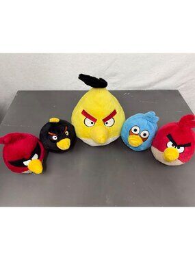 Commonwealth Angry Birds Plush Toy Set Of 5 - Red Yellow Blue Black & Big Red